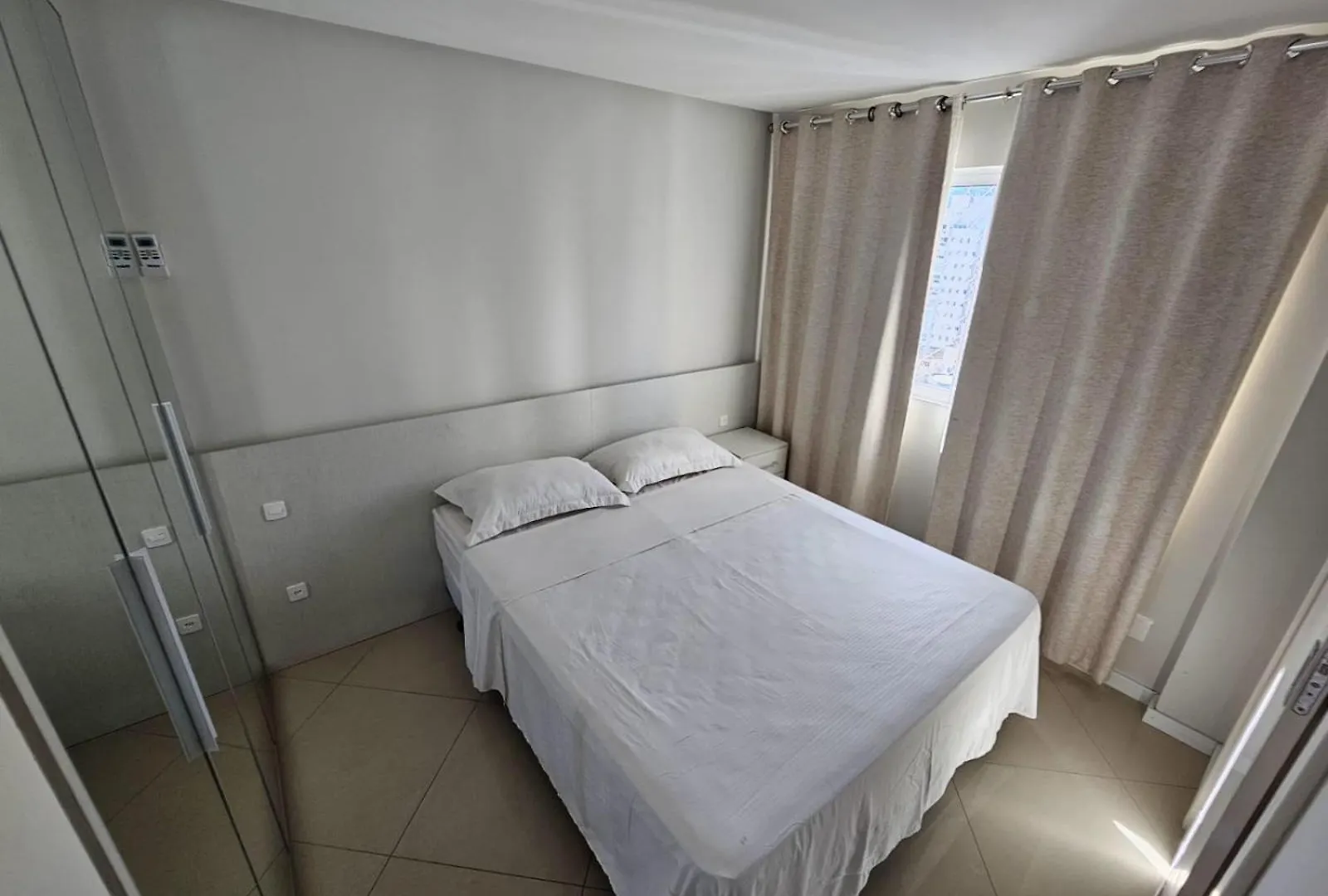 Apartamento Alto Padrao No 16º Andar Com 3 Quartos Top Balneário Camboriú 0*,  Brasilien